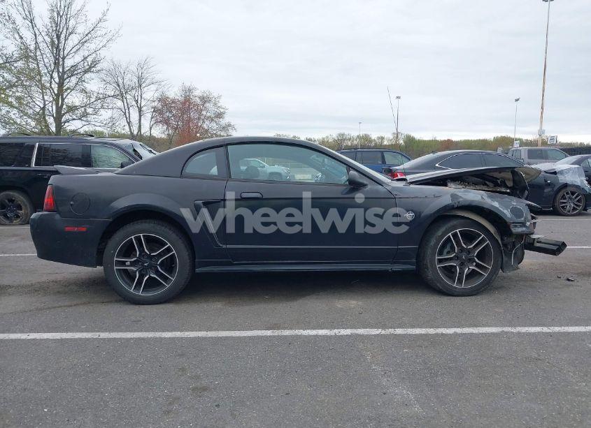 Photo 13 of 1999 Ford Mustang (VIN 1FAFP4040XF157766)