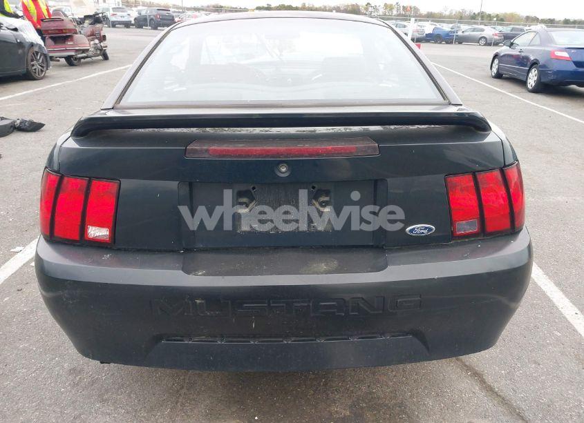 Photo 16 of 1999 Ford Mustang (VIN 1FAFP4040XF157766)