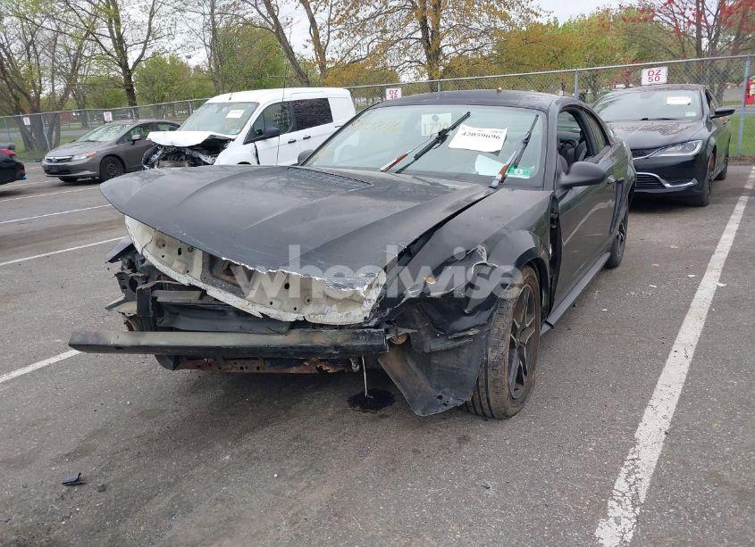 Photo 2 of 1999 Ford Mustang (VIN 1FAFP4040XF157766)