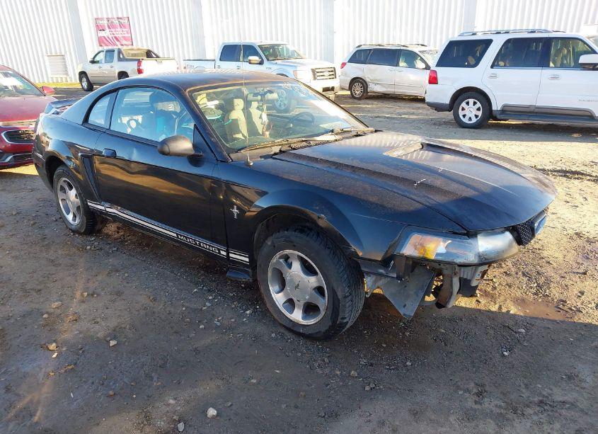 2000 Ford Mustang (VIN 1FAFP4040YF121089) main photo