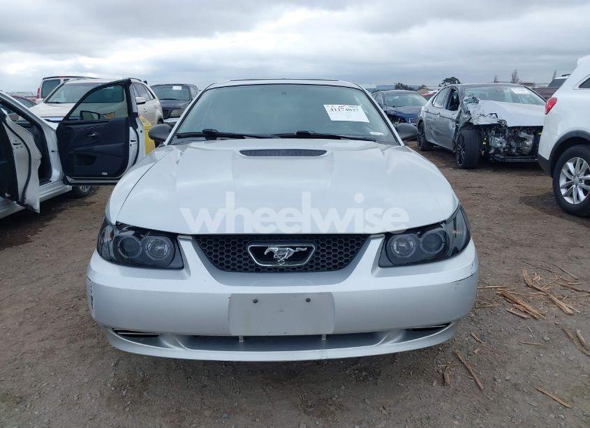 Photo 12 of 2000 Ford Mustang (VIN 1FAFP4040YF182992)