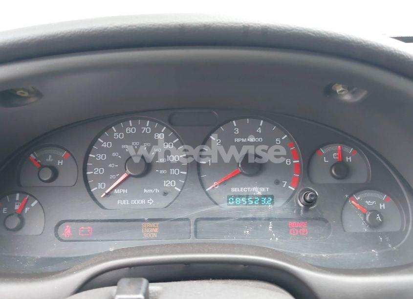 Photo 7 of 2000 Ford Mustang (VIN 1FAFP4040YF182992)