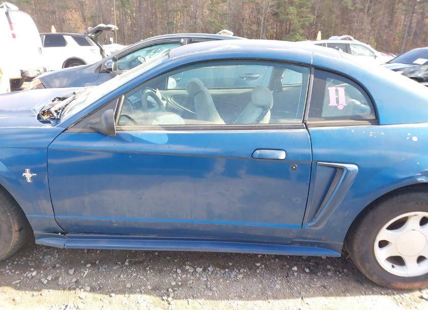 Photo 15 of 2000 Ford Mustang (VIN 1FAFP4040YF212251)