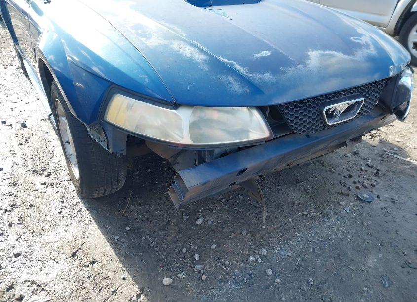 Photo 19 of 2000 Ford Mustang (VIN 1FAFP4040YF212251)