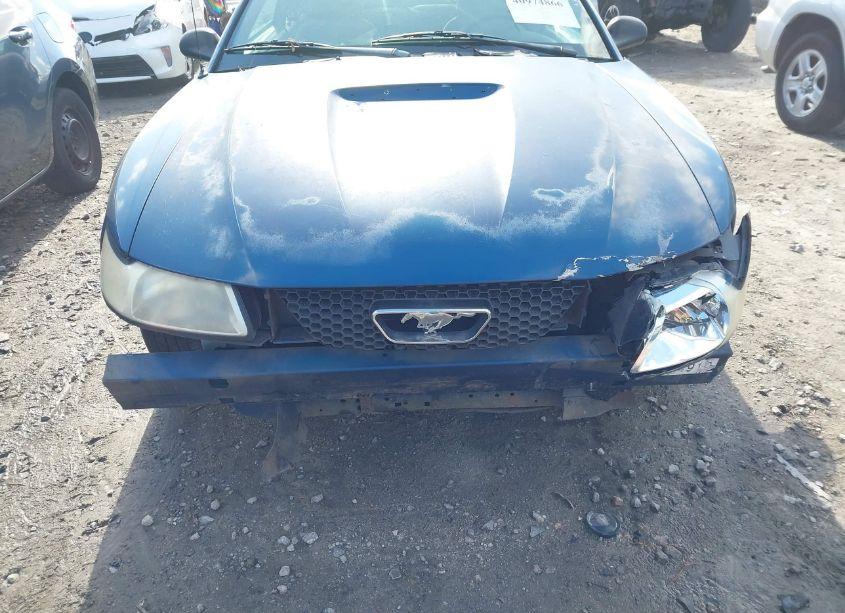 Photo 6 of 2000 Ford Mustang (VIN 1FAFP4040YF212251)