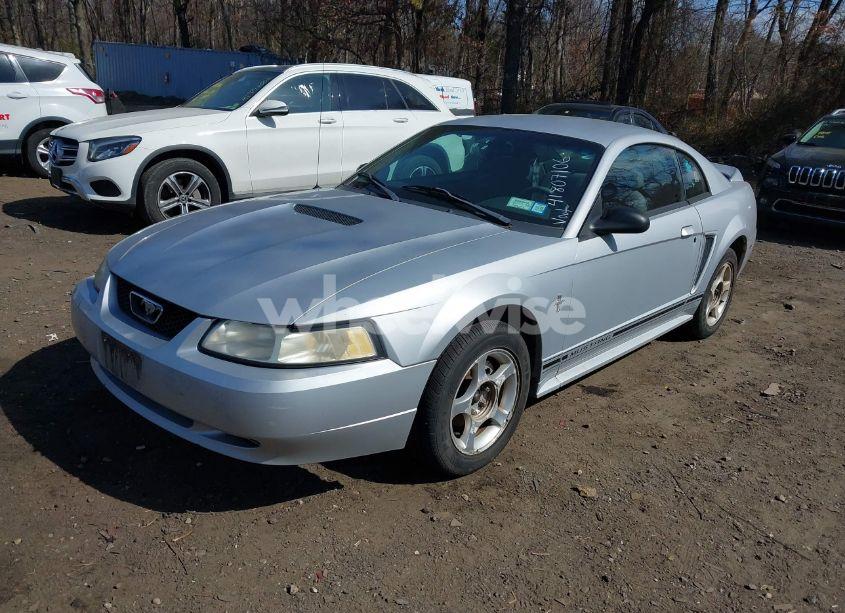 Photo 2 of 2000 Ford Mustang (VIN 1FAFP4040YF222228)