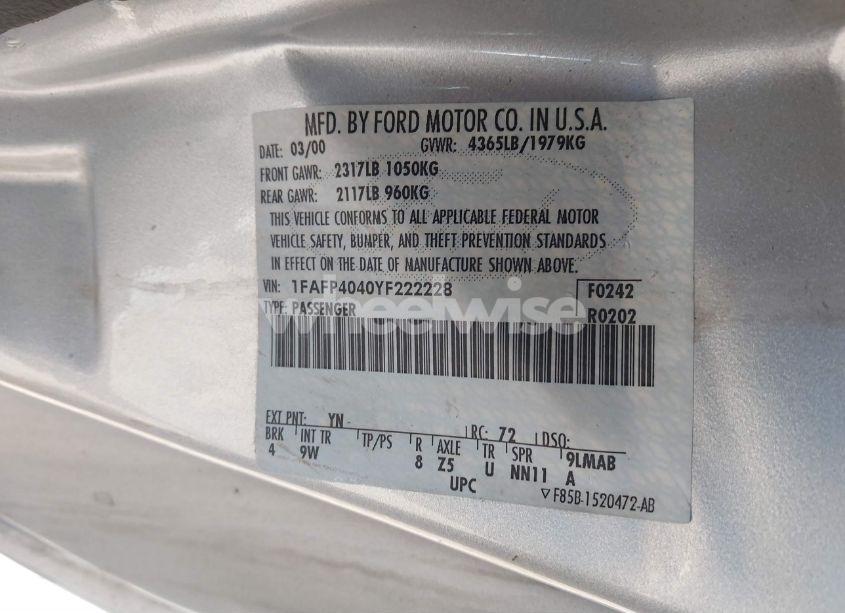 Photo 9 of 2000 Ford Mustang (VIN 1FAFP4040YF222228)