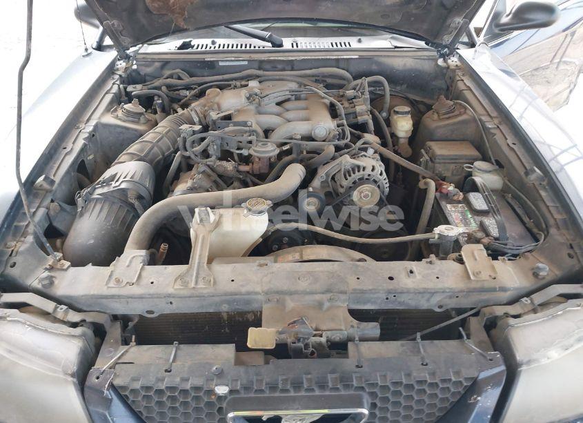 Photo 10 of 2002 Ford Mustang (VIN 1FAFP40412F226151)