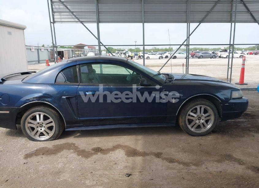 Photo 14 of 2002 Ford Mustang (VIN 1FAFP40412F226151)