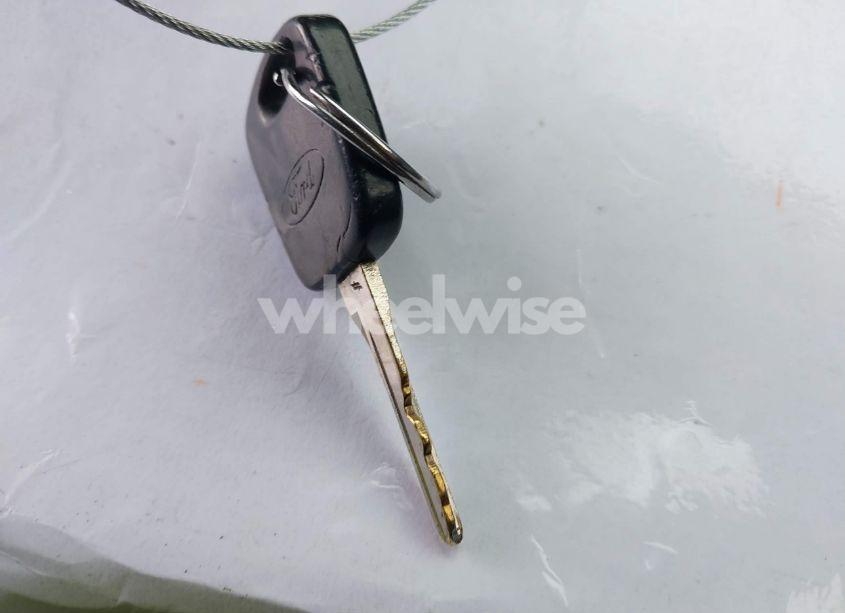 Photo 11 of 2002 Ford Mustang (VIN 1FAFP40412F228577)