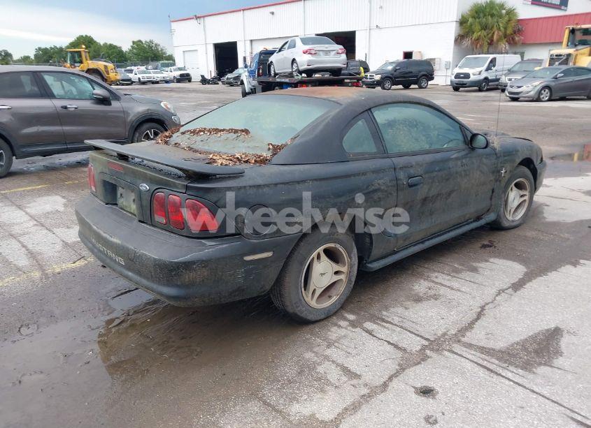 Photo 4 of 1998 Ford Mustang (VIN 1FAFP4041WF273380)