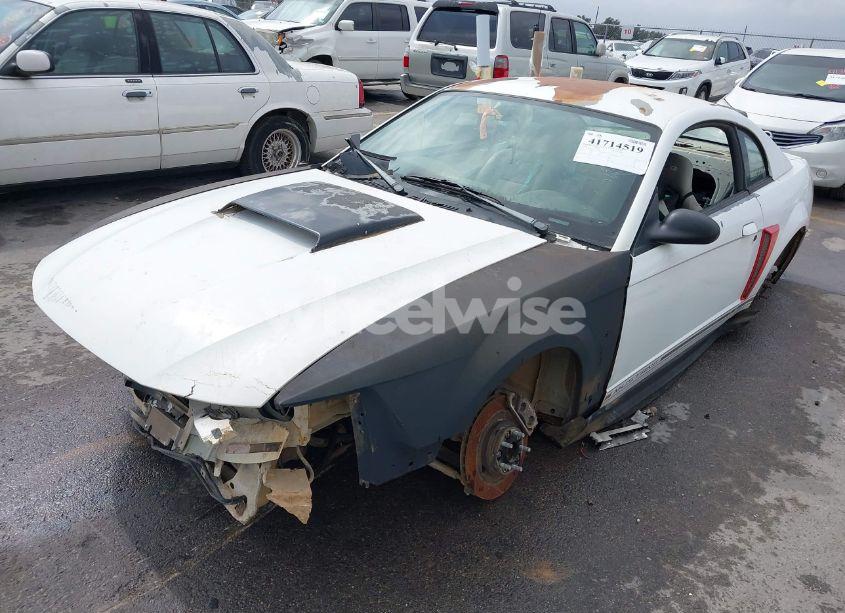 Photo 2 of 1999 Ford Mustang (VIN 1FAFP4041XF204058)