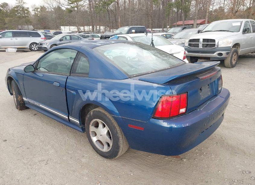 Photo 3 of 2000 Ford Mustang (VIN 1FAFP4041YF226983)