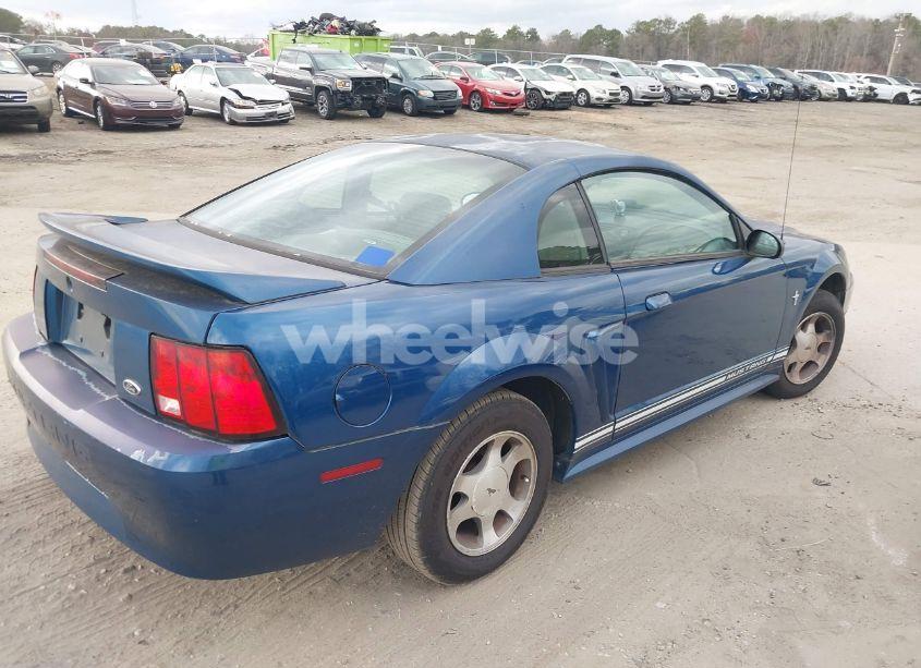 Photo 4 of 2000 Ford Mustang (VIN 1FAFP4041YF226983)