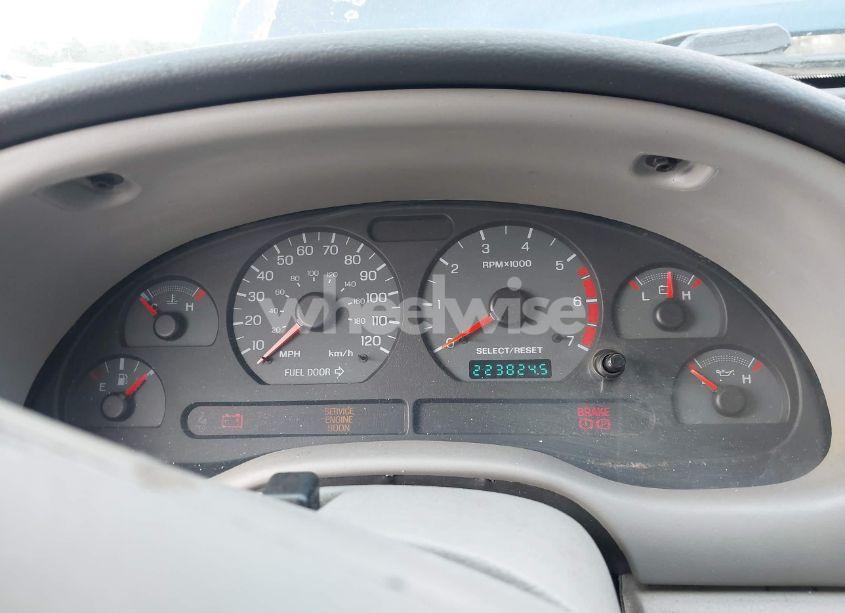 Photo 7 of 2000 Ford Mustang (VIN 1FAFP4041YF226983)