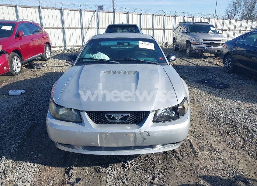 Photo 11 of 2001 Ford Mustang DELUXE (VIN 1FAFP40421F220664)
