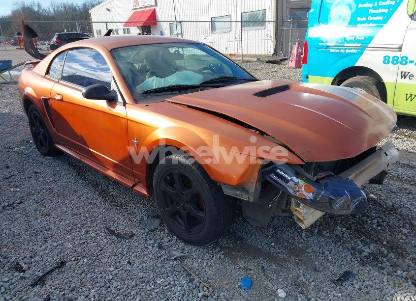 2001 Ford Mustang (VIN 1FAFP40421F243037) main photo