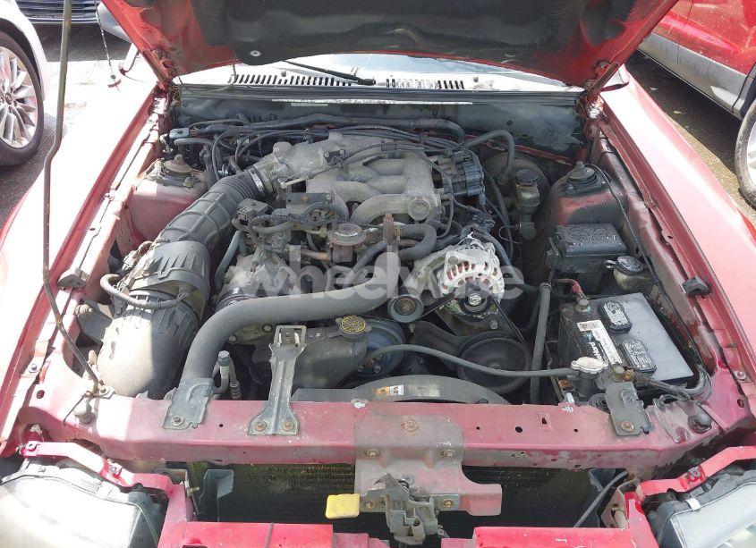 Photo 10 of 2002 Ford Mustang (VIN 1FAFP40422F114992)