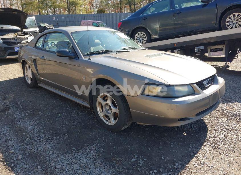2002 Ford Mustang (VIN 1FAFP40422F155610) main photo