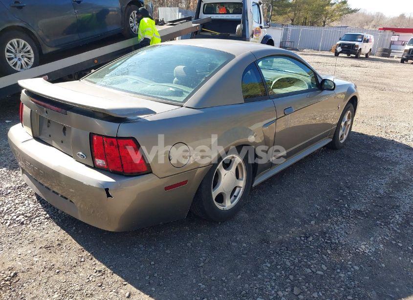 Photo 4 of 2002 Ford Mustang (VIN 1FAFP40422F155610)
