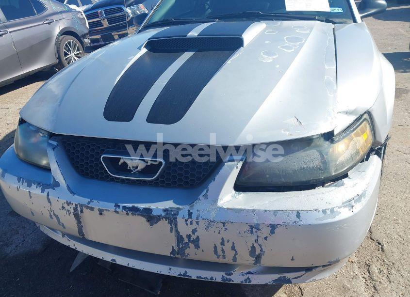 Photo 12 of 2004 Ford Mustang (VIN 1FAFP40424F114915)