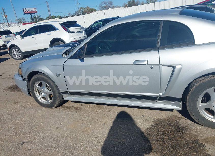 Photo 14 of 2004 Ford Mustang (VIN 1FAFP40424F114915)