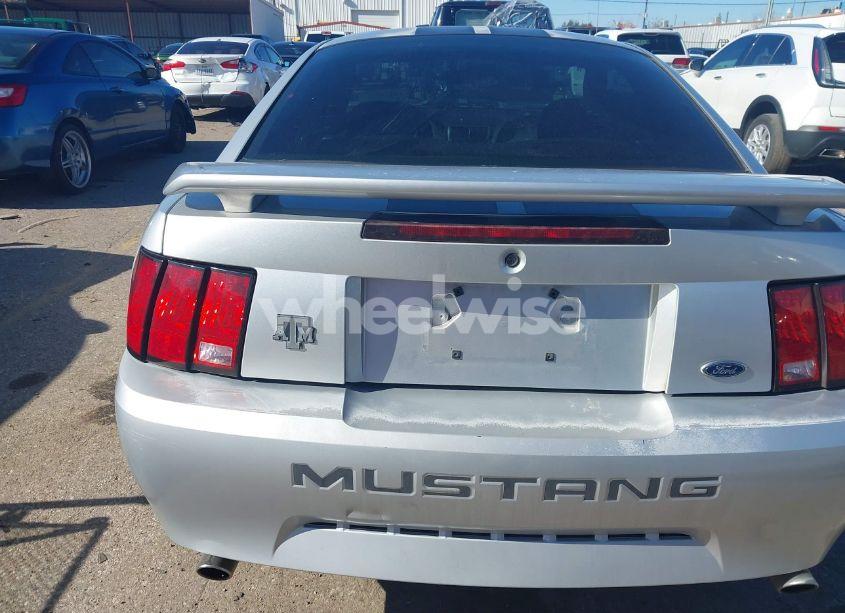Photo 16 of 2004 Ford Mustang (VIN 1FAFP40424F114915)