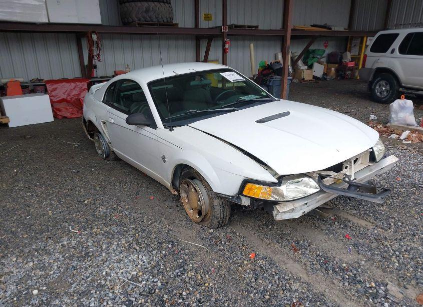 1999 Ford Mustang (VIN 1FAFP4042XF156909) main photo