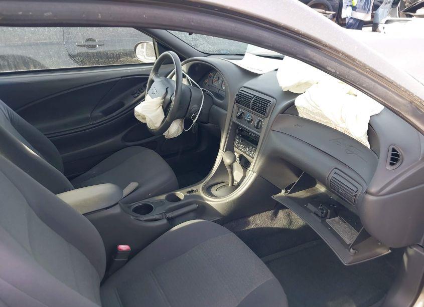 Photo 12 of 2001 Ford Mustang N/A (VIN 1FAFP40431F238669)