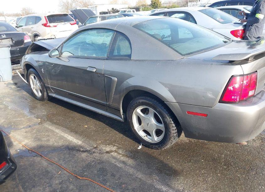 Photo 15 of 2001 Ford Mustang N/A (VIN 1FAFP40431F238669)