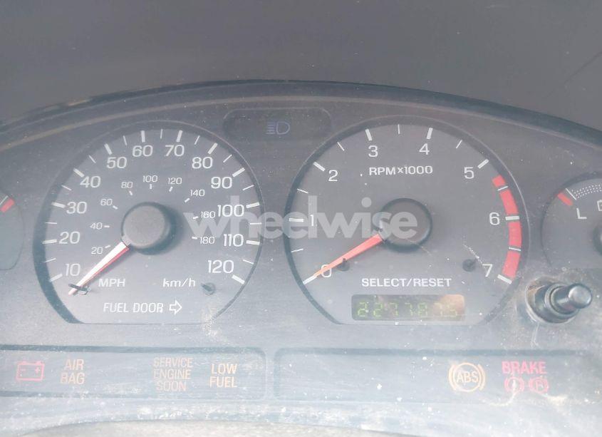 Photo 7 of 2002 Ford Mustang (VIN 1FAFP40432F104794)