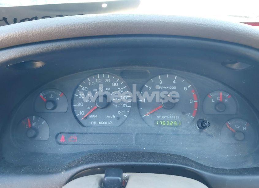 Photo 7 of 2002 Ford Mustang (VIN 1FAFP40432F132501)