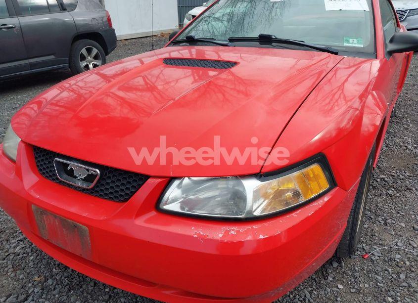 Photo 6 of 2000 Ford Mustang (VIN 1FAFP4043YF269401)
