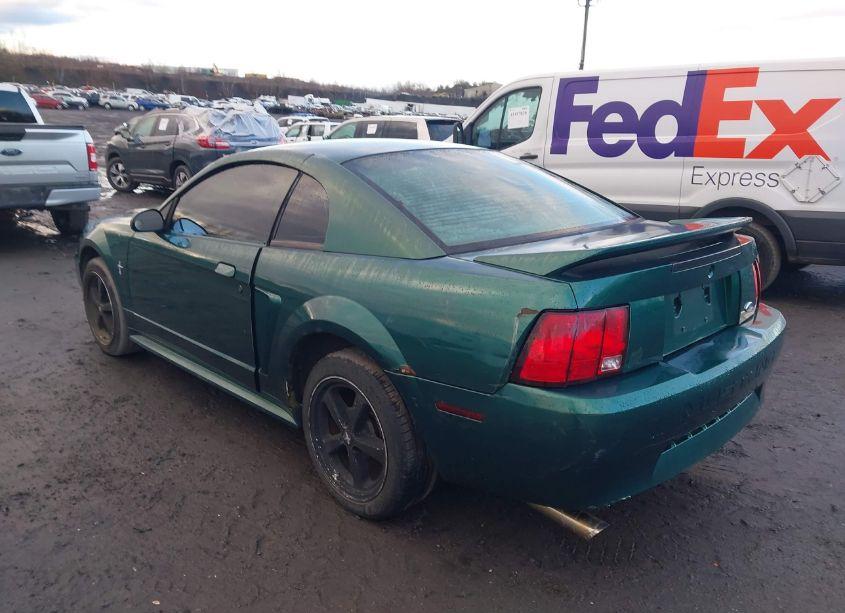Photo 3 of 2000 Ford Mustang (VIN 1FAFP4043YF315647)