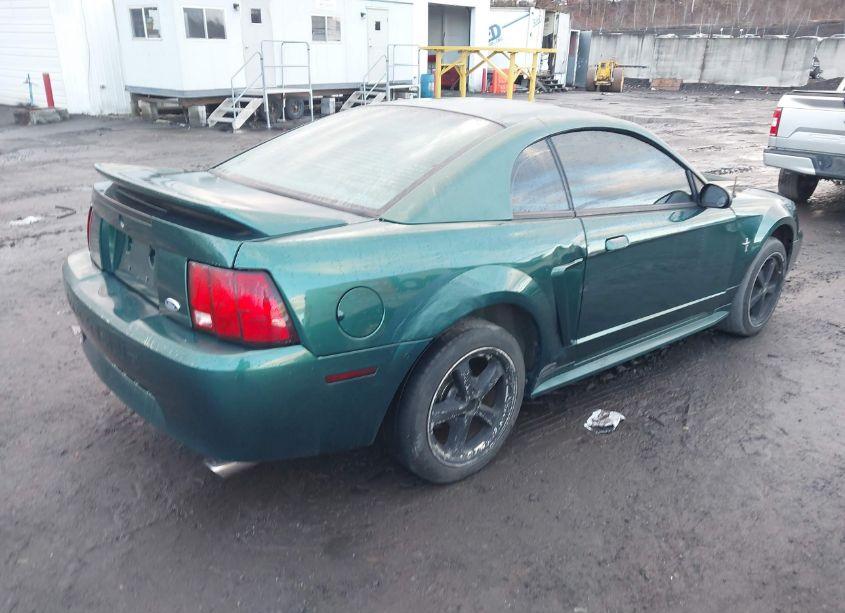 Photo 4 of 2000 Ford Mustang (VIN 1FAFP4043YF315647)