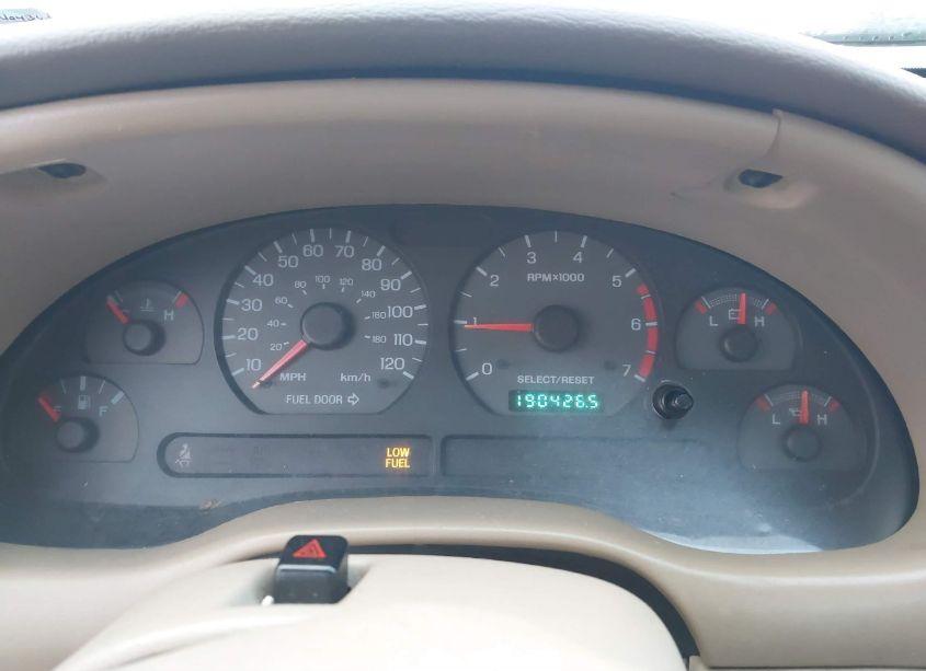 Photo 7 of 2000 Ford Mustang (VIN 1FAFP4043YF315647)