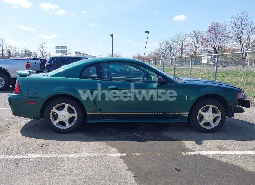 Photo 13 of 2001 Ford Mustang (VIN 1FAFP40441F214400)