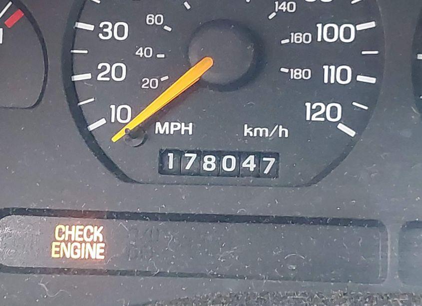 Photo 15 of 1998 Ford Mustang (VIN 1FAFP4044WF142671)