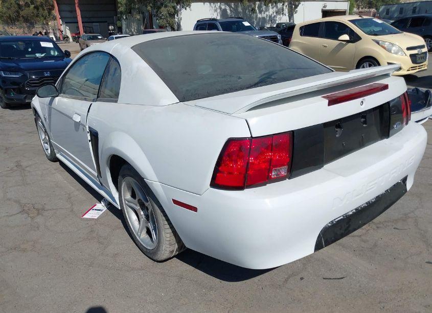 Photo 3 of 1999 Ford Mustang (VIN 1FAFP4044XF139156)