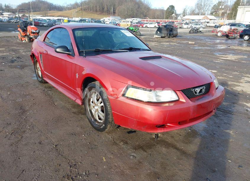 2000 Ford Mustang (VIN 1FAFP4044YF192621) main photo