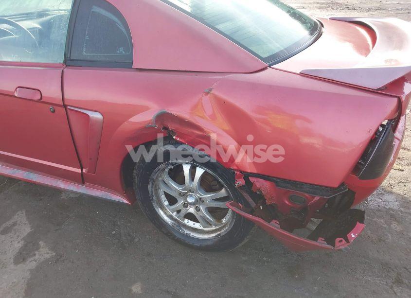 Photo 17 of 2000 Ford Mustang (VIN 1FAFP4044YF192621)