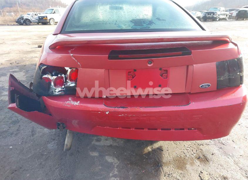 Photo 18 of 2000 Ford Mustang (VIN 1FAFP4044YF192621)