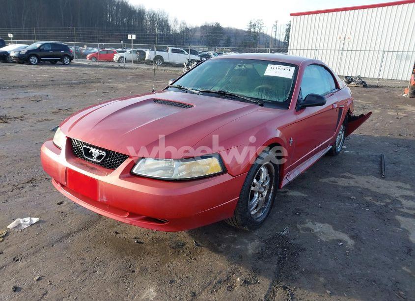 Photo 2 of 2000 Ford Mustang (VIN 1FAFP4044YF192621)