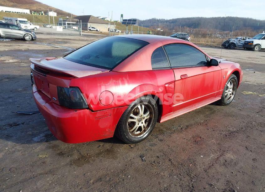 Photo 4 of 2000 Ford Mustang (VIN 1FAFP4044YF192621)