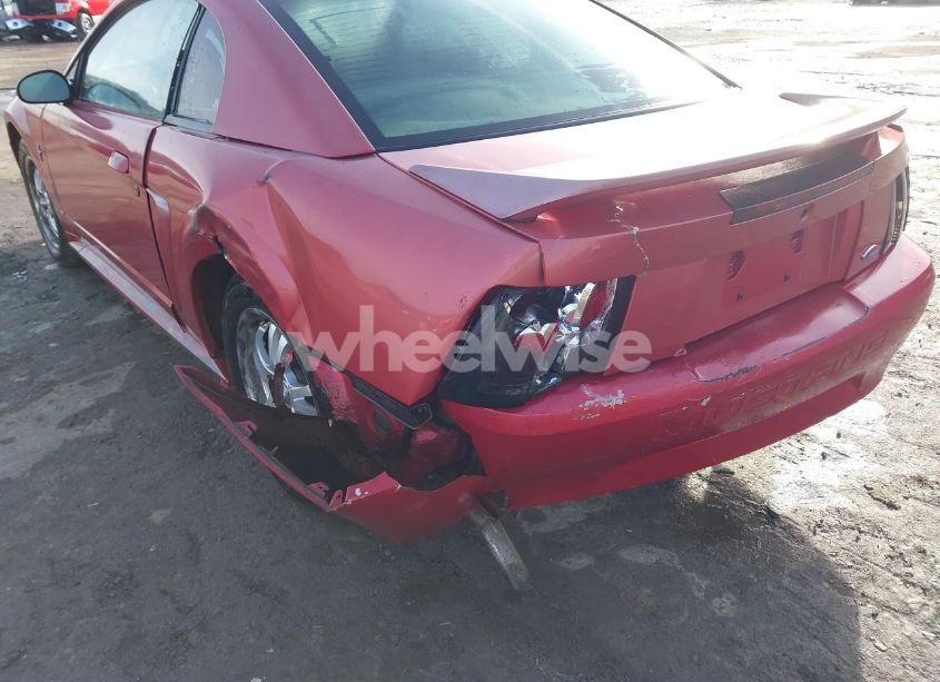 Photo 6 of 2000 Ford Mustang (VIN 1FAFP4044YF192621)