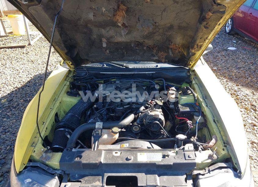 Photo 10 of 2001 Ford Mustang DELUXE (VIN 1FAFP40451F110966)