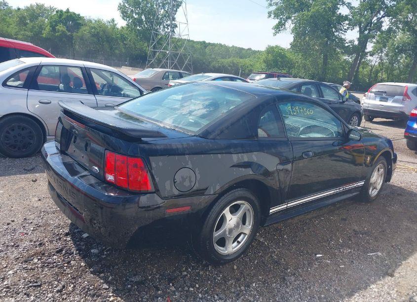Photo 4 of 2001 Ford Mustang N/A (VIN 1FAFP40451F161190)