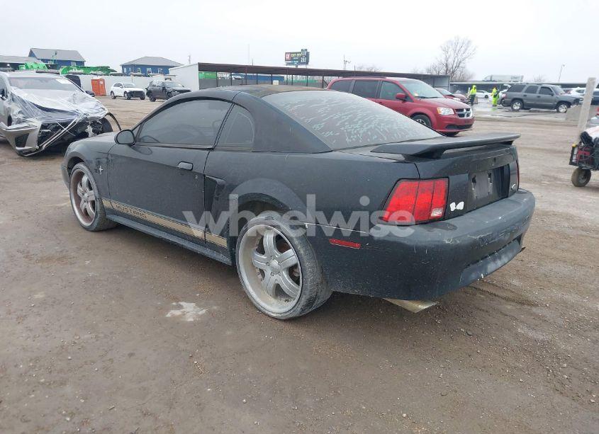 Photo 3 of 2002 Ford Mustang (VIN 1FAFP40452F142303)
