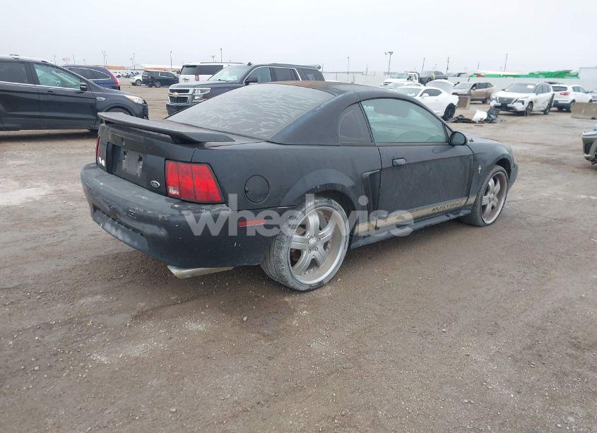 Photo 4 of 2002 Ford Mustang (VIN 1FAFP40452F142303)