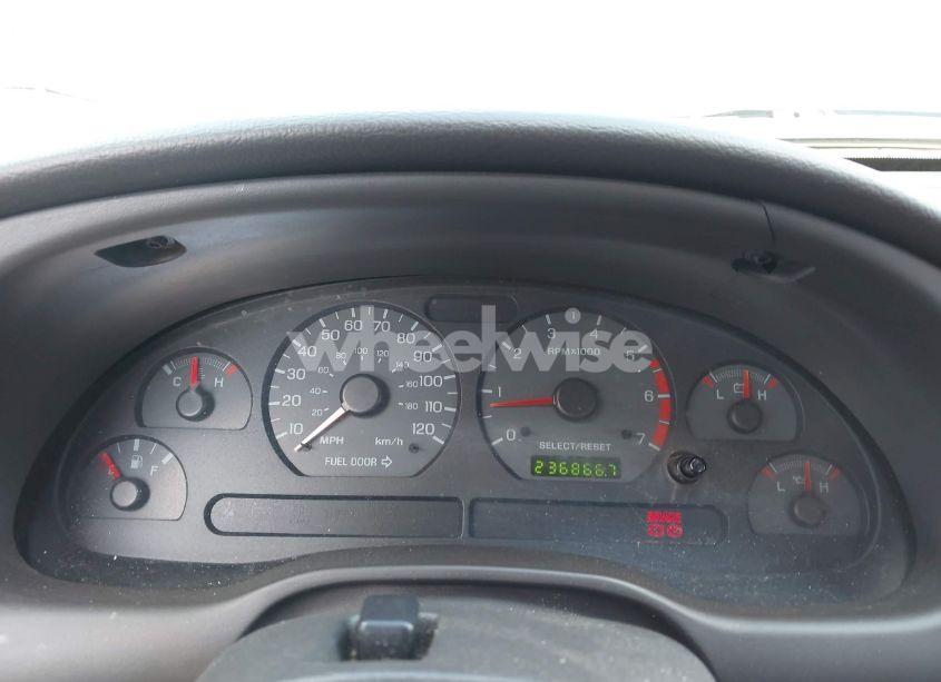 Photo 7 of 2002 Ford Mustang (VIN 1FAFP40452F150630)